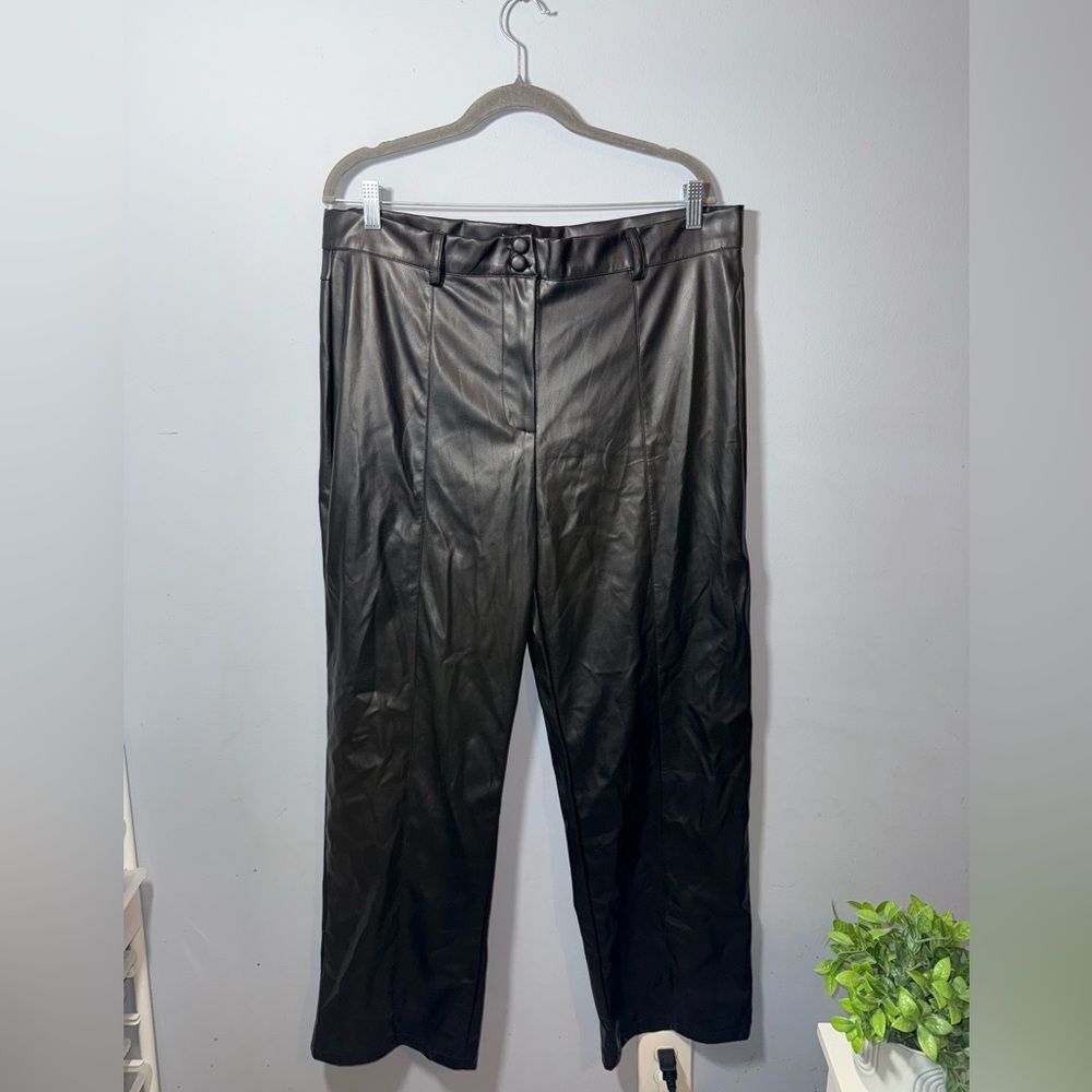 Pink Lily Women’s Black Wide leg Faux Leather Trouser Pants XL EUC